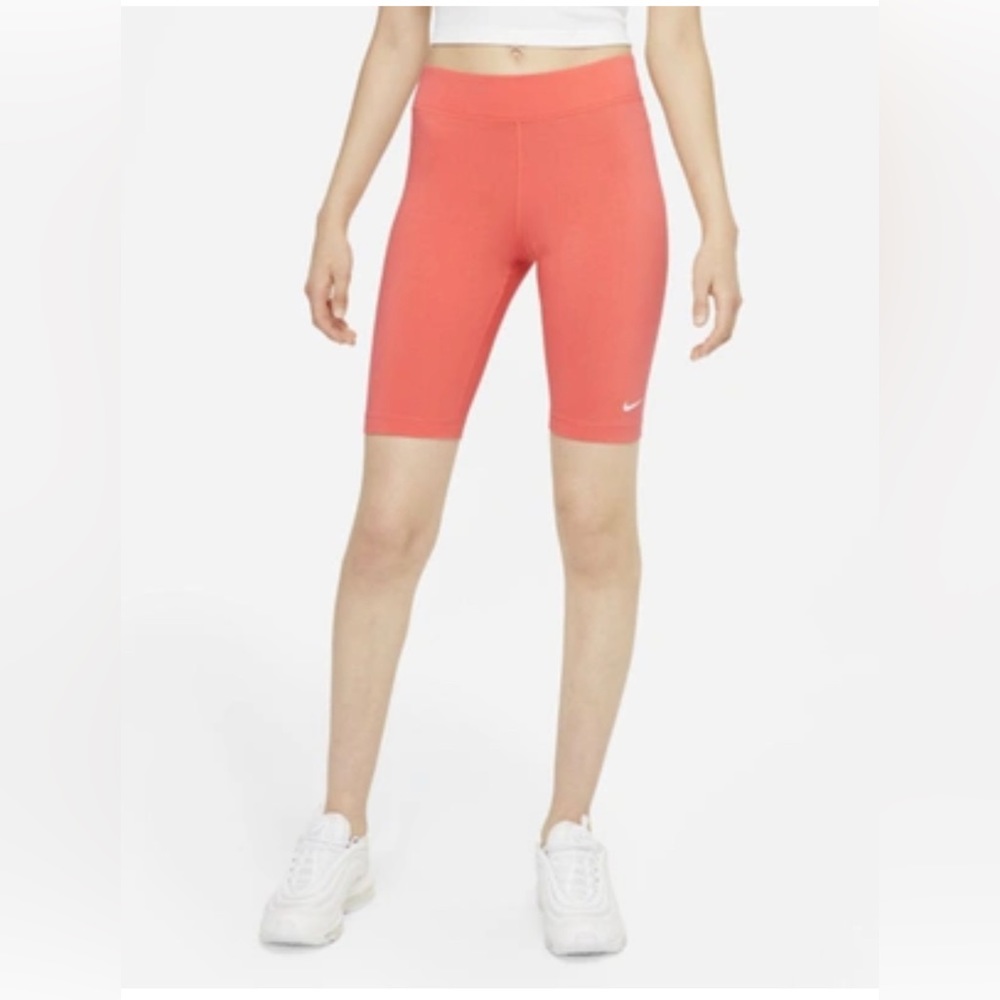 Nike Sportswear Essential Women’s Mid-Rise Bike Shorts Magic Ember Size M BNWT